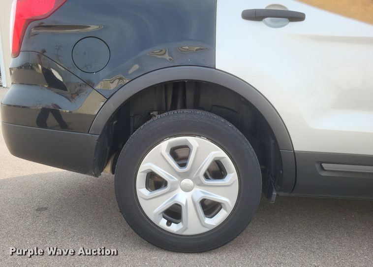 image for item DQ3655 2017 Ford Explorer Police Interceptor  SUV