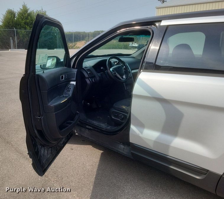 image for item DQ3656 2015 Ford Explorer Police Interceptor  SUV