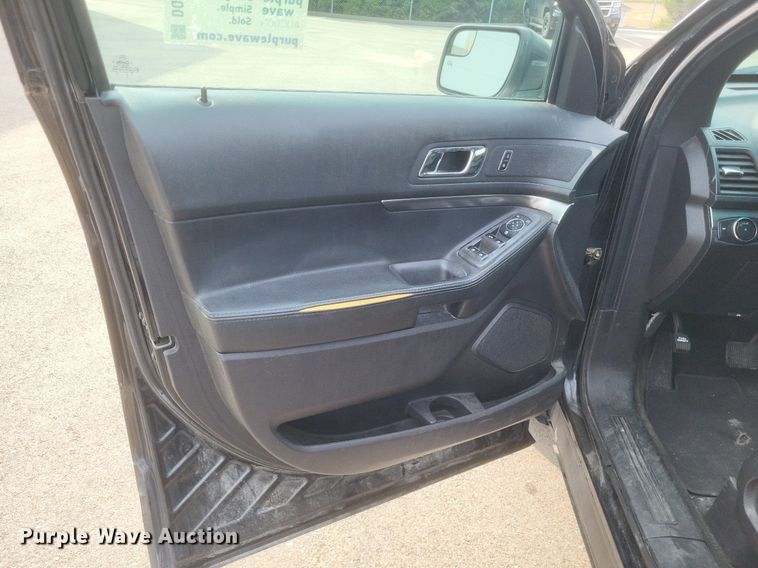 image for item DQ3656 2015 Ford Explorer Police Interceptor  SUV