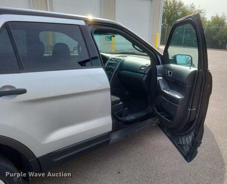 image for item DQ3656 2015 Ford Explorer Police Interceptor  SUV