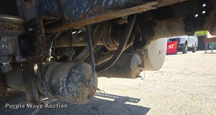 image for item DQ4569 2003 Kenworth  T800 dump truck