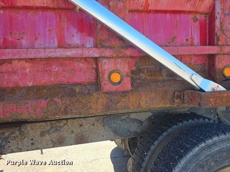 image for item DQ4569 2003 Kenworth  T800 dump truck