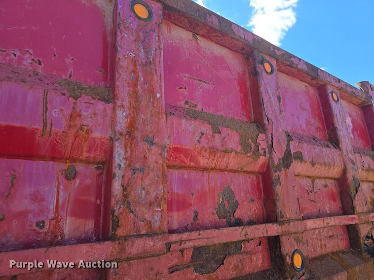 image for item DQ4569 2003 Kenworth  T800 dump truck