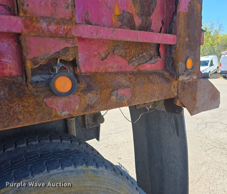 image for item DQ4569 2003 Kenworth  T800 dump truck