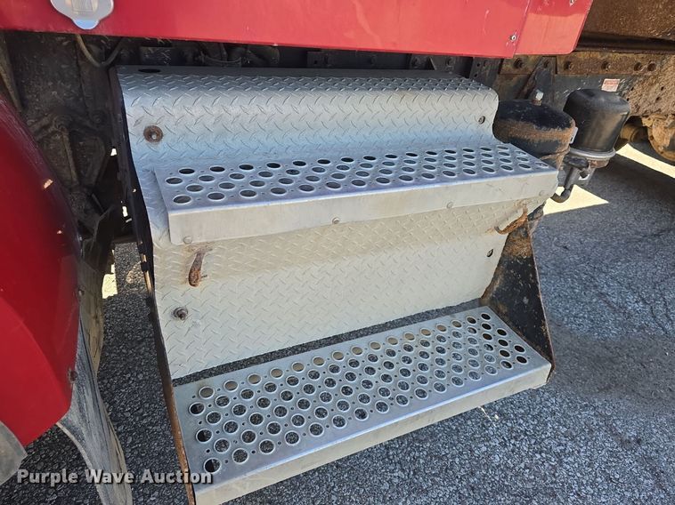 image for item DQ4569 2003 Kenworth  T800 dump truck