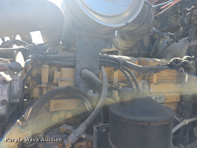 image for item DQ4569 2003 Kenworth  T800 dump truck