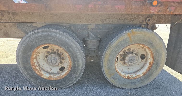 image for item DQ4569 2003 Kenworth  T800 dump truck