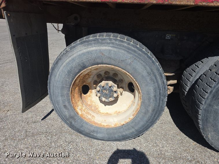 image for item DQ4569 2003 Kenworth  T800 dump truck