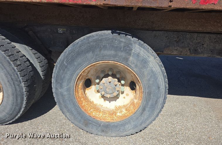 image for item DQ4569 2003 Kenworth  T800 dump truck