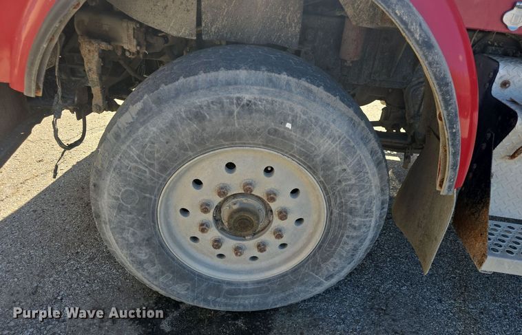 image for item DQ4569 2003 Kenworth  T800 dump truck