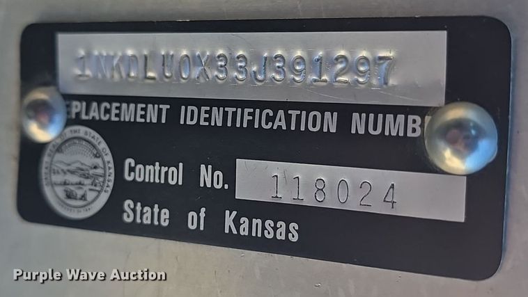 image for item DQ4569 2003 Kenworth  T800 dump truck