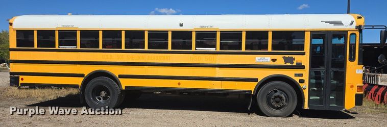 image for item DQ4570 2004 IC FE300 school bus