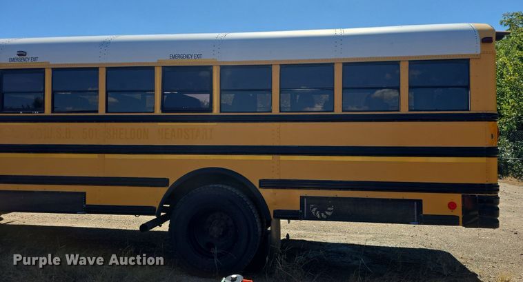 image for item DQ4570 2004 IC FE300 school bus