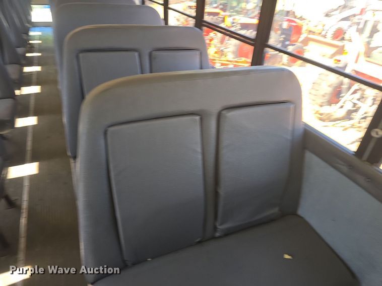 image for item DQ4570 2004 IC FE300 school bus