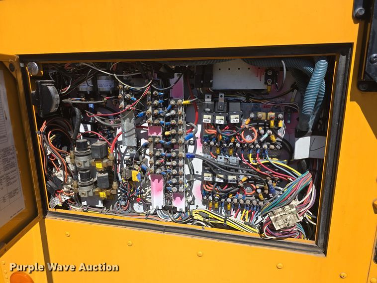 image for item DQ4571 2004 Bluebird  All American  school bus