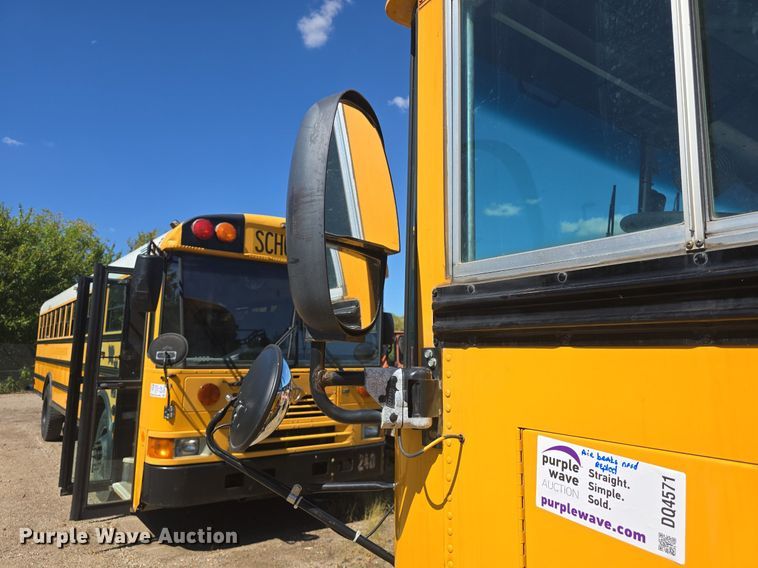 image for item DQ4571 2004 Bluebird  All American  school bus