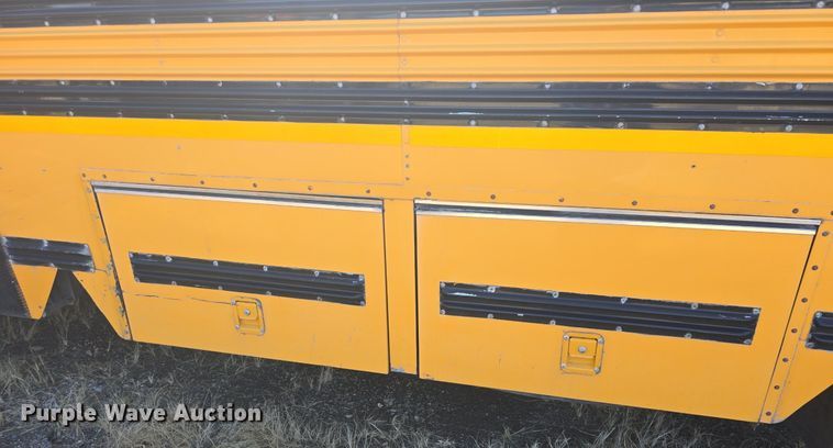 image for item DQ4571 2004 Bluebird  All American  school bus