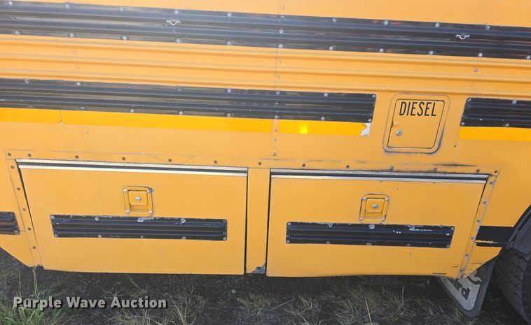 image for item DQ4571 2004 Bluebird  All American  school bus