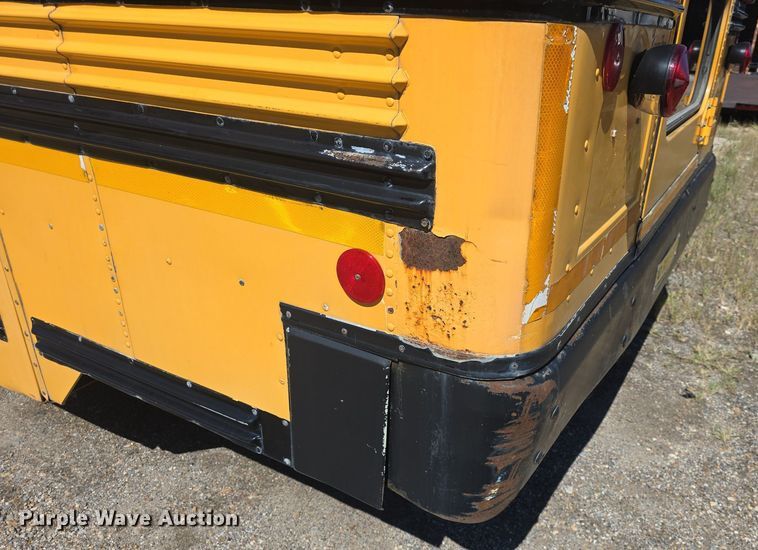 image for item DQ4571 2004 Bluebird  All American  school bus