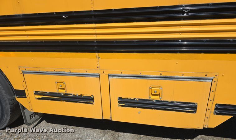 image for item DQ4571 2004 Bluebird  All American  school bus