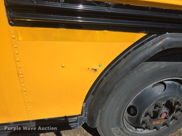 image for item DQ4571 2004 Bluebird  All American  school bus