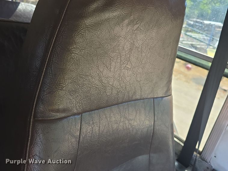 image for item DQ4571 2004 Bluebird  All American  school bus