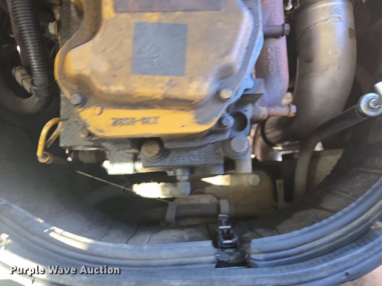 image for item DQ4571 2004 Bluebird  All American  school bus