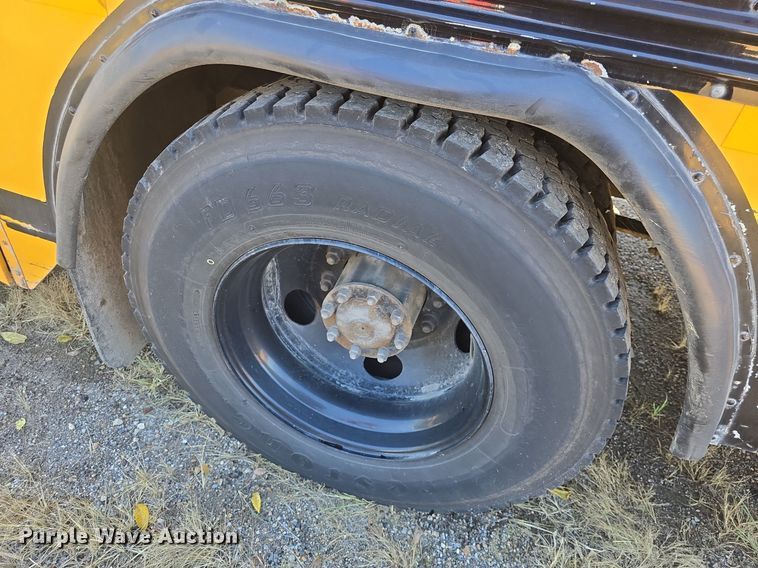 image for item DQ4571 2004 Bluebird  All American  school bus