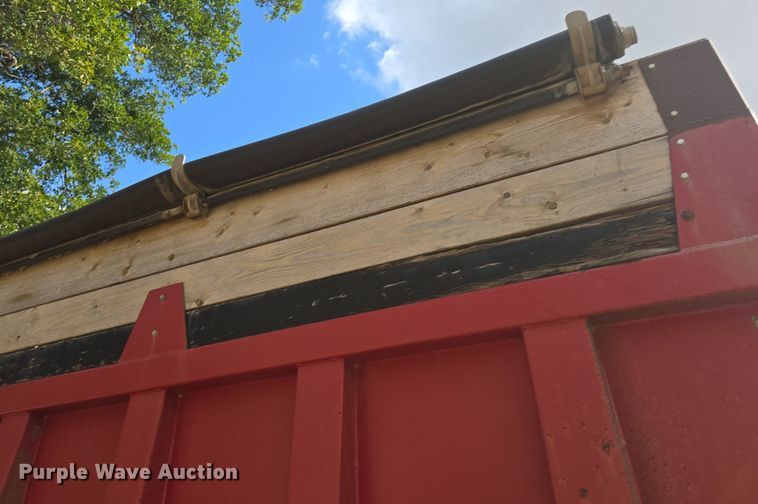 image for item DQ4573 2002 Wheeler Galion 502F end dump pup trailer