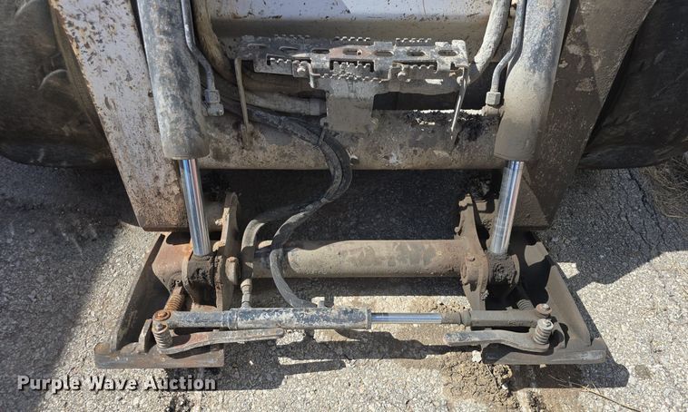 image for item DQ5172 2013 Bobcat  S750 skid steer loader