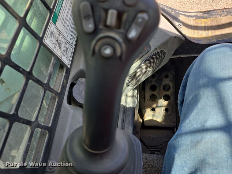 image for item DQ5172 2013 Bobcat  S750 skid steer loader