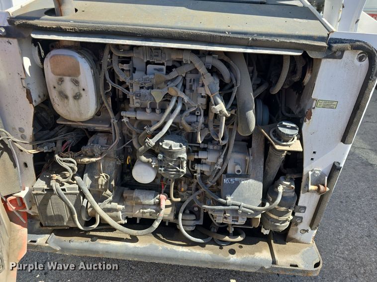 image for item DQ5172 2013 Bobcat  S750 skid steer loader