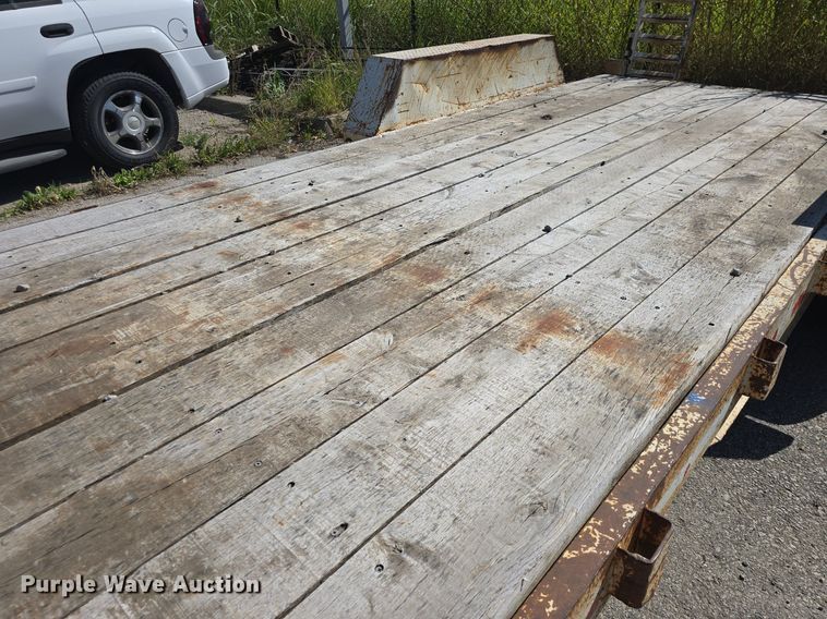 image for item DQ5174 2007 Brooks brothers CSLE equipment trailer