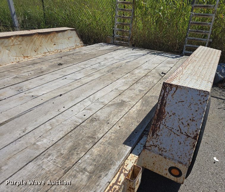 image for item DQ5174 2007 Brooks brothers CSLE equipment trailer