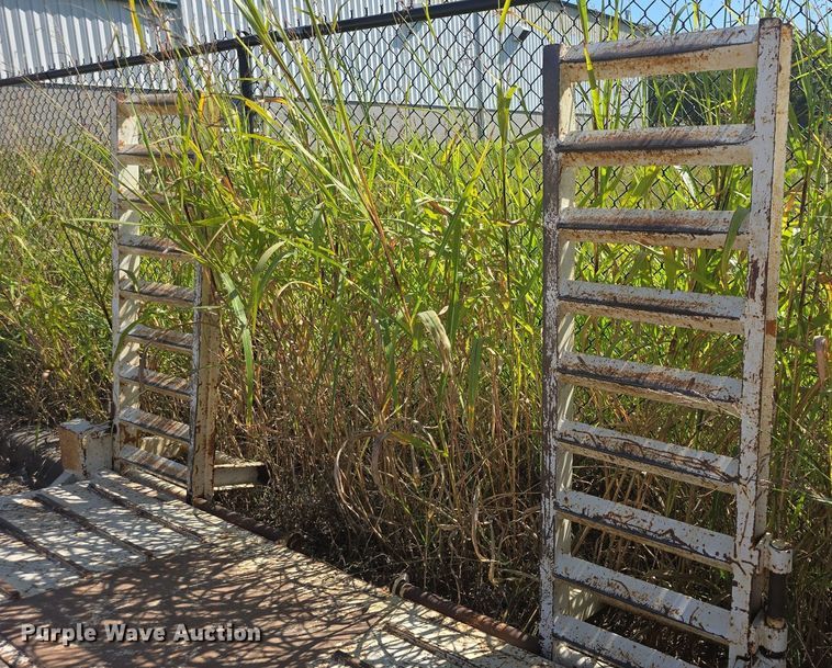 image for item DQ5174 2007 Brooks brothers CSLE equipment trailer