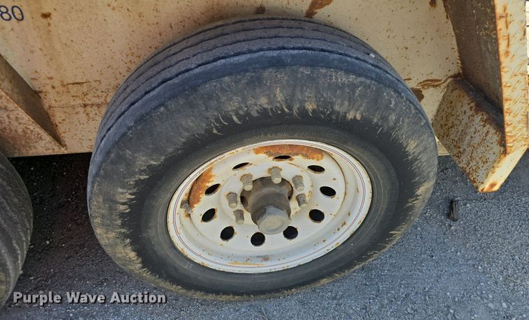 image for item DQ5174 2007 Brooks brothers CSLE equipment trailer