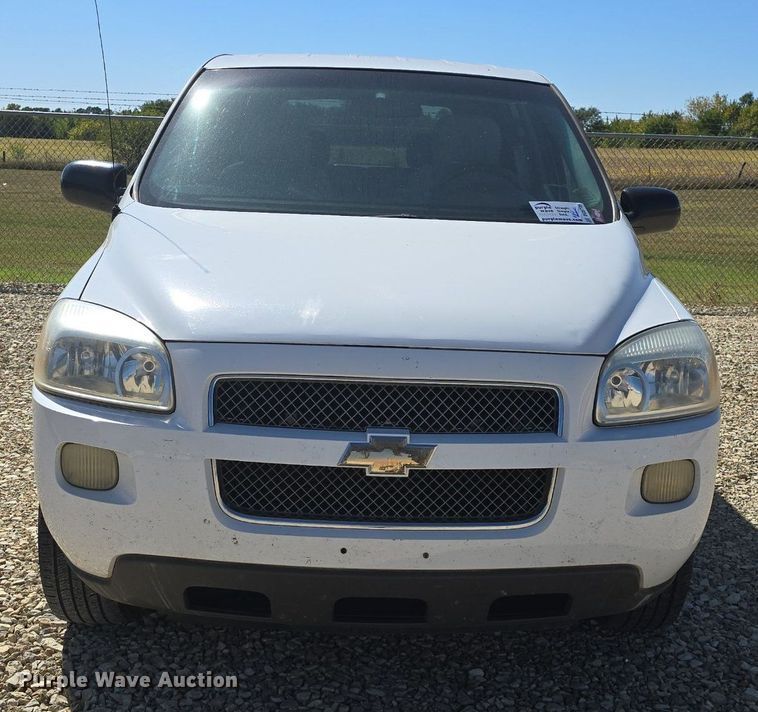 image for item DQ5175 2007 Chevrolet Uplands LS AmeriVan handicap accessible van