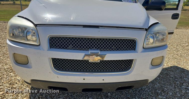 image for item DQ5175 2007 Chevrolet Uplands LS AmeriVan handicap accessible van
