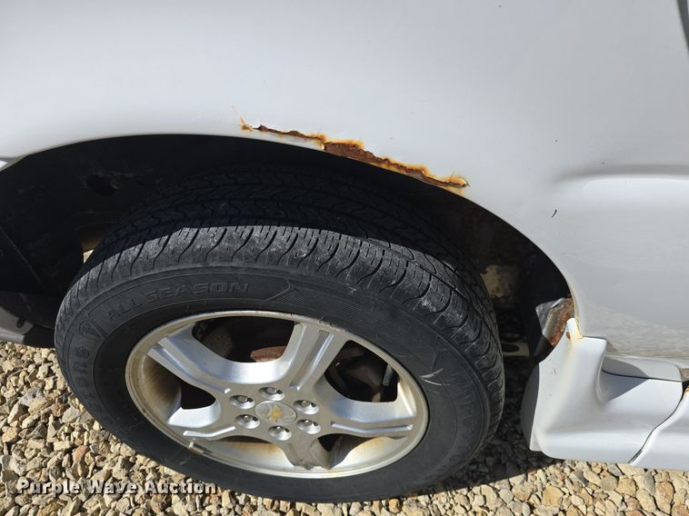 image for item DQ5175 2007 Chevrolet Uplands LS AmeriVan handicap accessible van