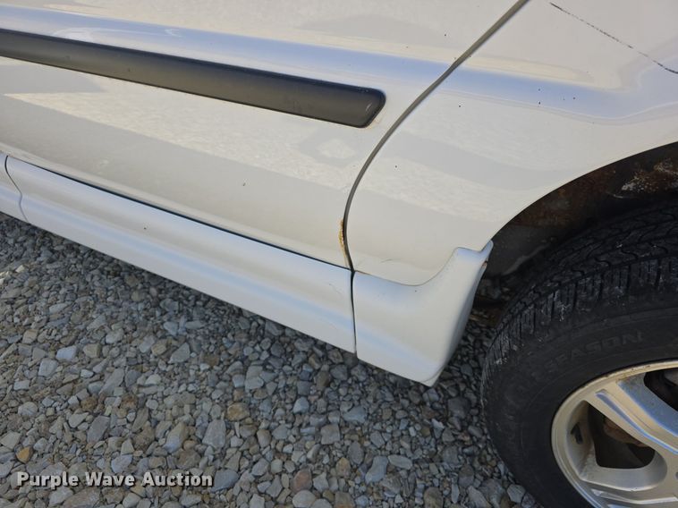 image for item DQ5175 2007 Chevrolet Uplands LS AmeriVan handicap accessible van