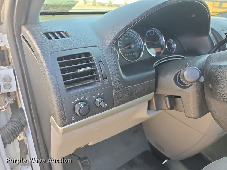 image for item DQ5175 2007 Chevrolet Uplands LS AmeriVan handicap accessible van