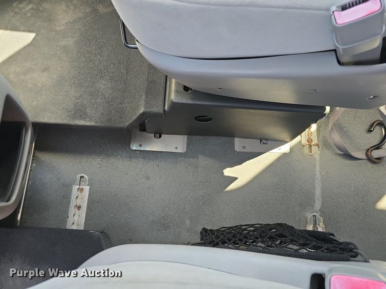 image for item DQ5175 2007 Chevrolet Uplands LS AmeriVan handicap accessible van