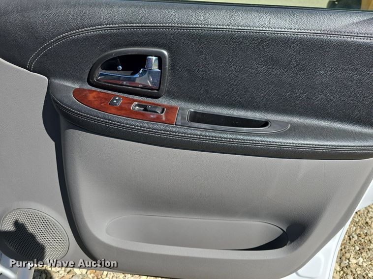 image for item DQ5175 2007 Chevrolet Uplands LS AmeriVan handicap accessible van