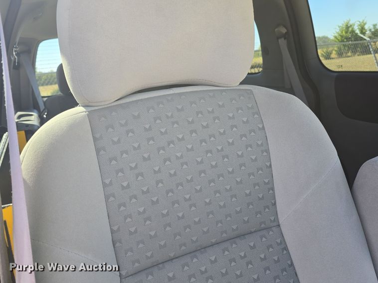 image for item DQ5175 2007 Chevrolet Uplands LS AmeriVan handicap accessible van