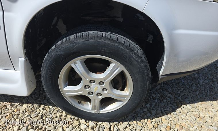 image for item DQ5175 2007 Chevrolet Uplands LS AmeriVan handicap accessible van