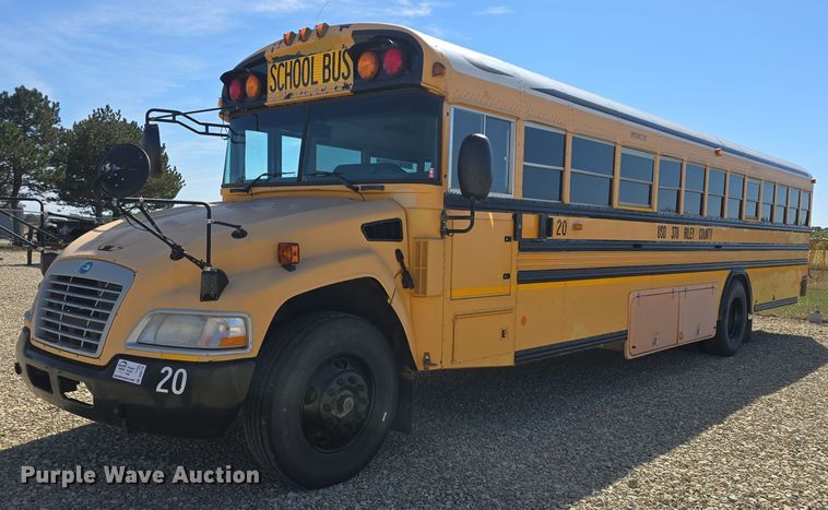 image for item DQ5176 2011 Bluebird Vision school bus