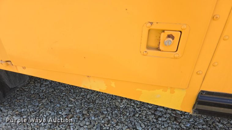 image for item DQ5176 2011 Bluebird Vision school bus