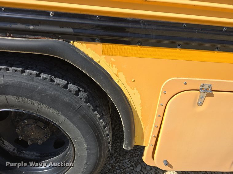 image for item DQ5176 2011 Bluebird Vision school bus