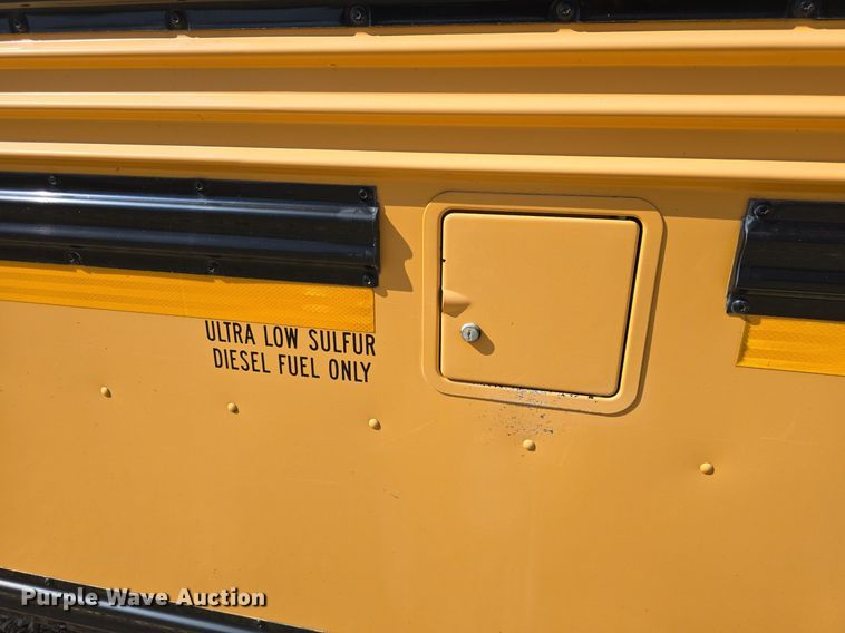 image for item DQ5176 2011 Bluebird Vision school bus