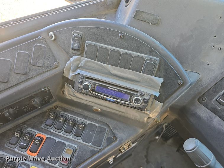 image for item DQ5176 2011 Bluebird Vision school bus